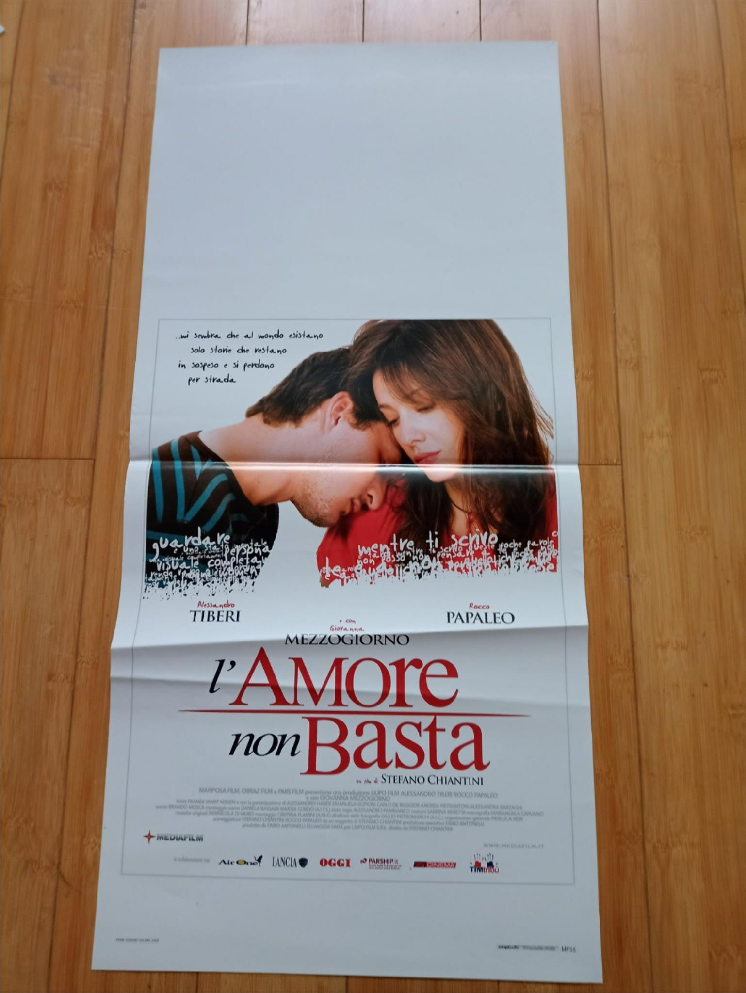 L'AMORE NON BASTA ITALIAN LOCANDINA (27.5"x13") POSTER ALESSANDRO TIBERI 2008 Rendezvous Cinema Movie posters