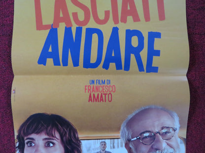 LASCIATI ANDARE ITALIAN LOCANDINA POSTER TONI SERVILLO VERONICA ECHEGUI 2017 Rendezvous Cinema Movie posters