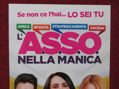 L'A.S.S.O. NELLA MANICA ITALIAN LOCANDINA POSTER MAE WHITMAN ROBBIE AMELL 2015 Rendezvous Cinema Movie posters