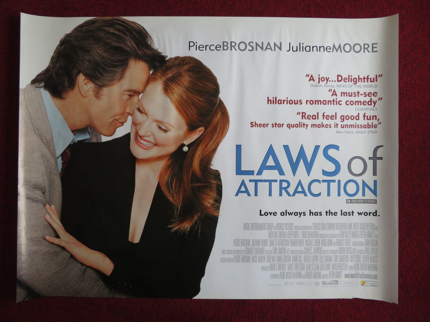 LAWS OF ATTRACTION UK QUAD (30"x 40") ROLLED POSTER PIERCE BROSNAN MOORE 2004 Rendezvous Cinema Movie posters