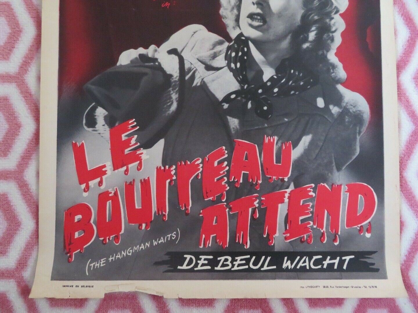 LE BOURREAU ATTEND / THE HANGMAN WAITS BELGIUM (22"x 14") POSTER JOHN TURNBULL Movie posters
