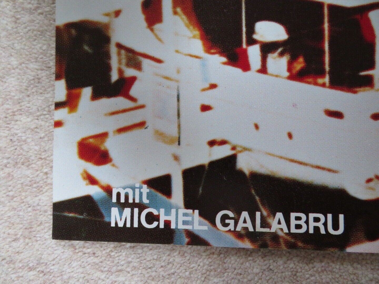 LE GENDARME ET LES EXTRA - TERRESTRES GERMAN POSTER FOLDED LOUIS DE FUNES 79 Movie posters