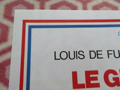 LE GENDARME ET LES GENDARMETTES FRENCH (30"X 22.5") ROLLED POSTER 1982 - Rendezvous Cinema