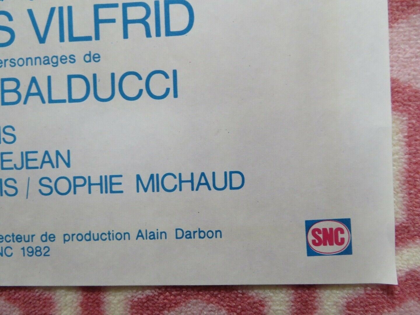 LE GENDARME ET LES GENDARMETTES FRENCH (30"X 22.5") ROLLED POSTER 1982 - Rendezvous Cinema