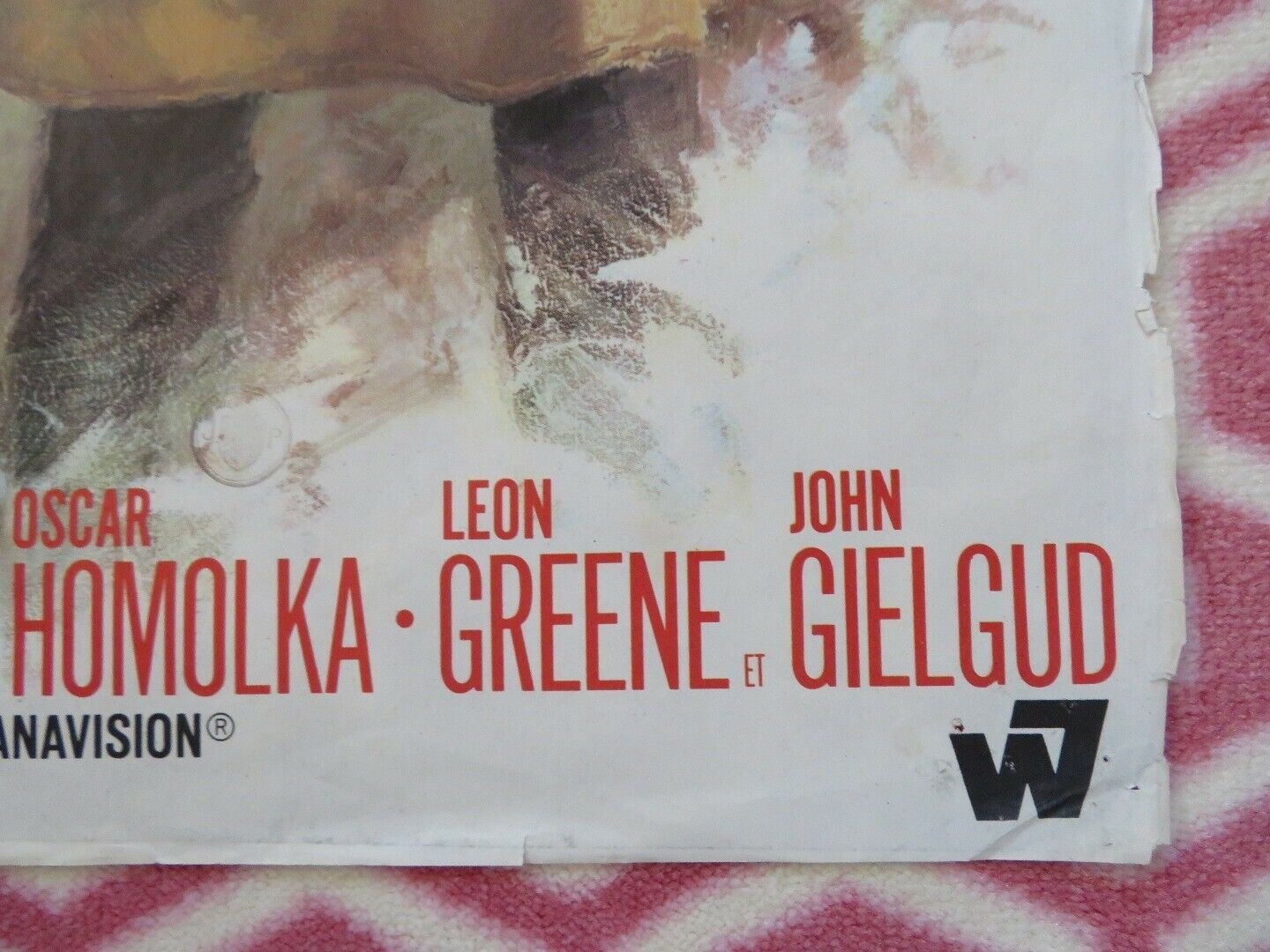 LES TUEURS SONT LACHES / Assignment to Kill FRENCH MOYENNE (30.5"x22.5") POSTER Movie posters