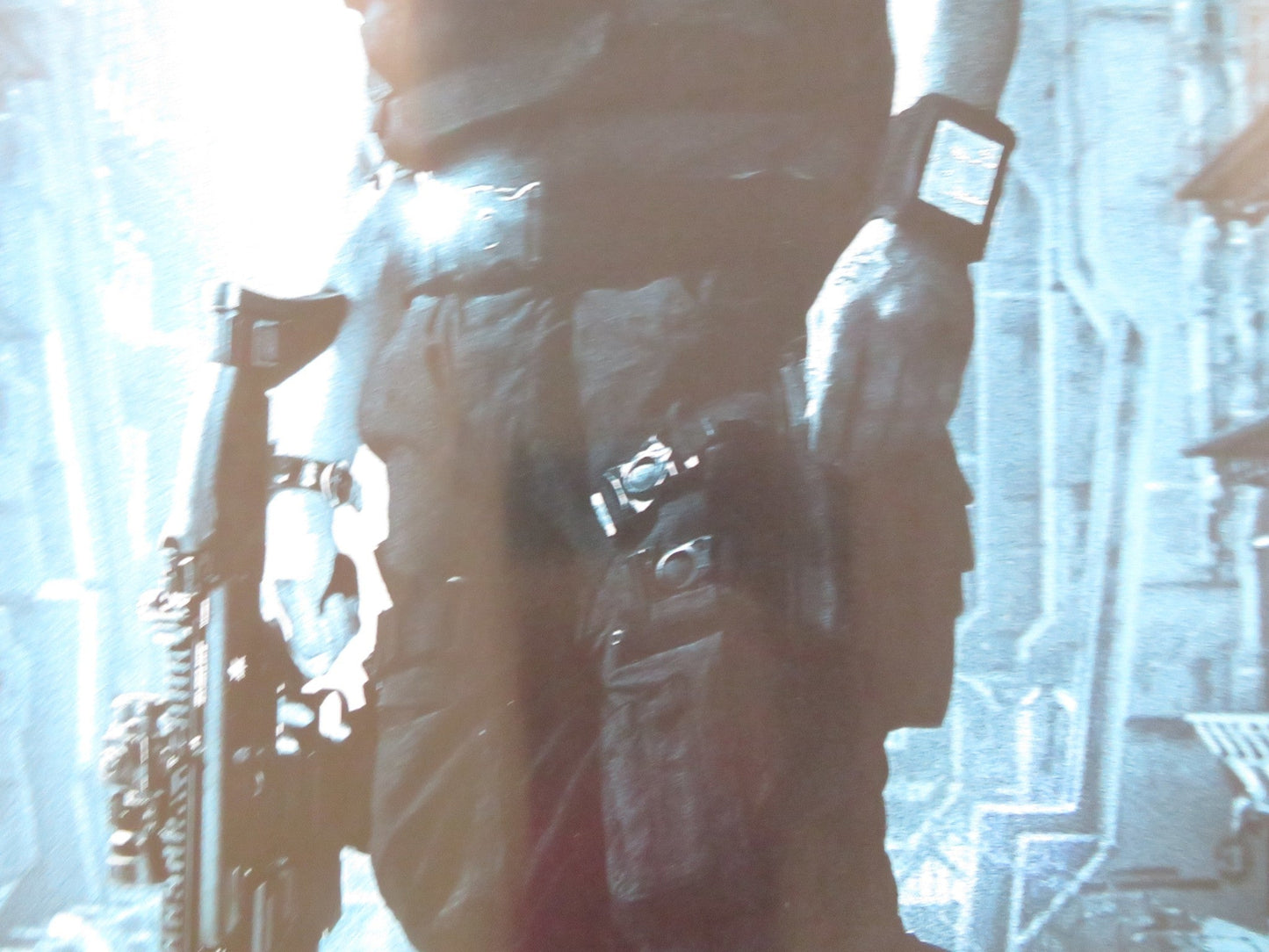 LOCKOUT - B UK QUAD ROLLED POSTER GUY PEARCE MAGGIE GRACE 2012 Rendezvous Cinema Movie posters