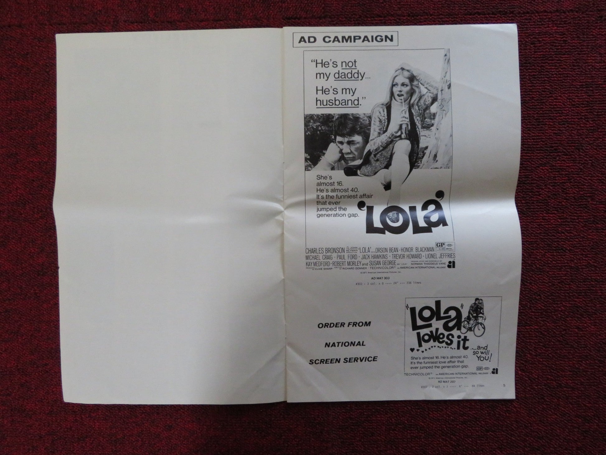 LOLA / LONDON AFFAIR - PRESSBOOK UNCUT AMERICAN INT. CHARLES BRONSON 1970 Rendezvous Cinema Movie posters