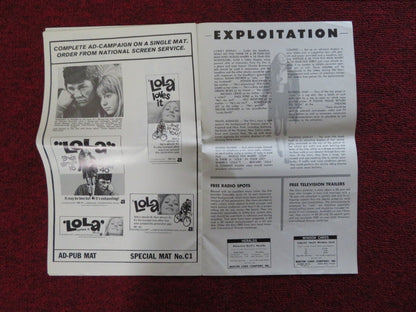 LOLA / LONDON AFFAIR - PRESSBOOK UNCUT AMERICAN INT. CHARLES BRONSON 1970 Rendezvous Cinema Movie posters