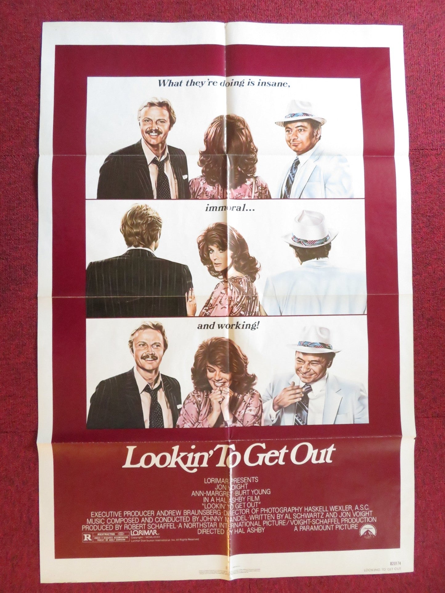 LOOKIN' TO GET OUT FOLDED US ONE SHEET POSTER JON VOIGHT ANN - MARGRET 1982 Rendezvous Cinema Movie posters