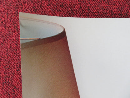 LOVE AND OTHER DRUGS UK QUAD (30"x 40") ROLLED POSTER JAKE GYLLENHAAL 2010 Rendezvous Cinema Movie posters