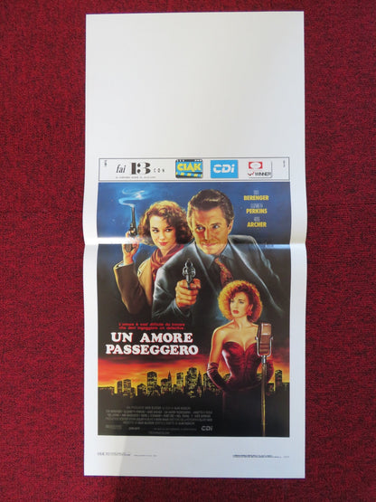 LOVE AT LARGE ITALIAN LOCANDINA POSTER TOM BERENGER ELIZABETH PERKINS 1990 Rendezvous Cinema Movie posters
