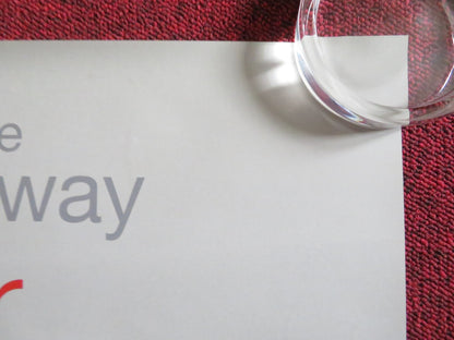 LOVE & OTHER DRUGS - A US ONE SHEET ROLLED POSTER J. GYLLENHAAL A. HATHAWAY 2010 Rendezvous Cinema Movie posters