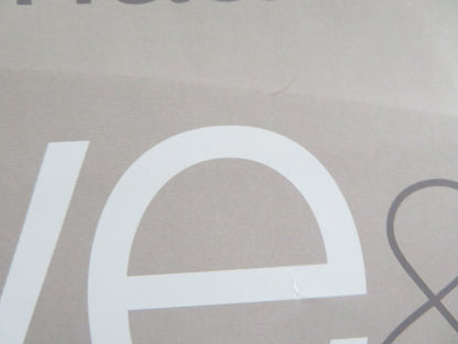 LOVE & OTHER DRUGS - A US ONE SHEET ROLLED POSTER J. GYLLENHAAL A. HATHAWAY 2010 Rendezvous Cinema Movie posters