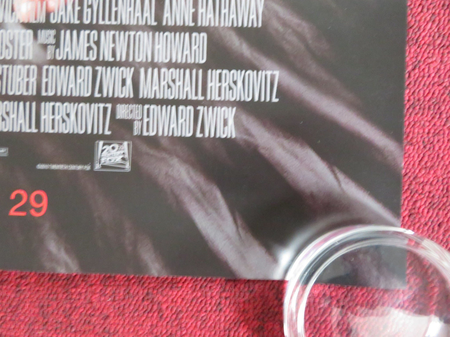 LOVE & OTHER DRUGS - A US ONE SHEET ROLLED POSTER J. GYLLENHAAL A. HATHAWAY 2010 Rendezvous Cinema Movie posters