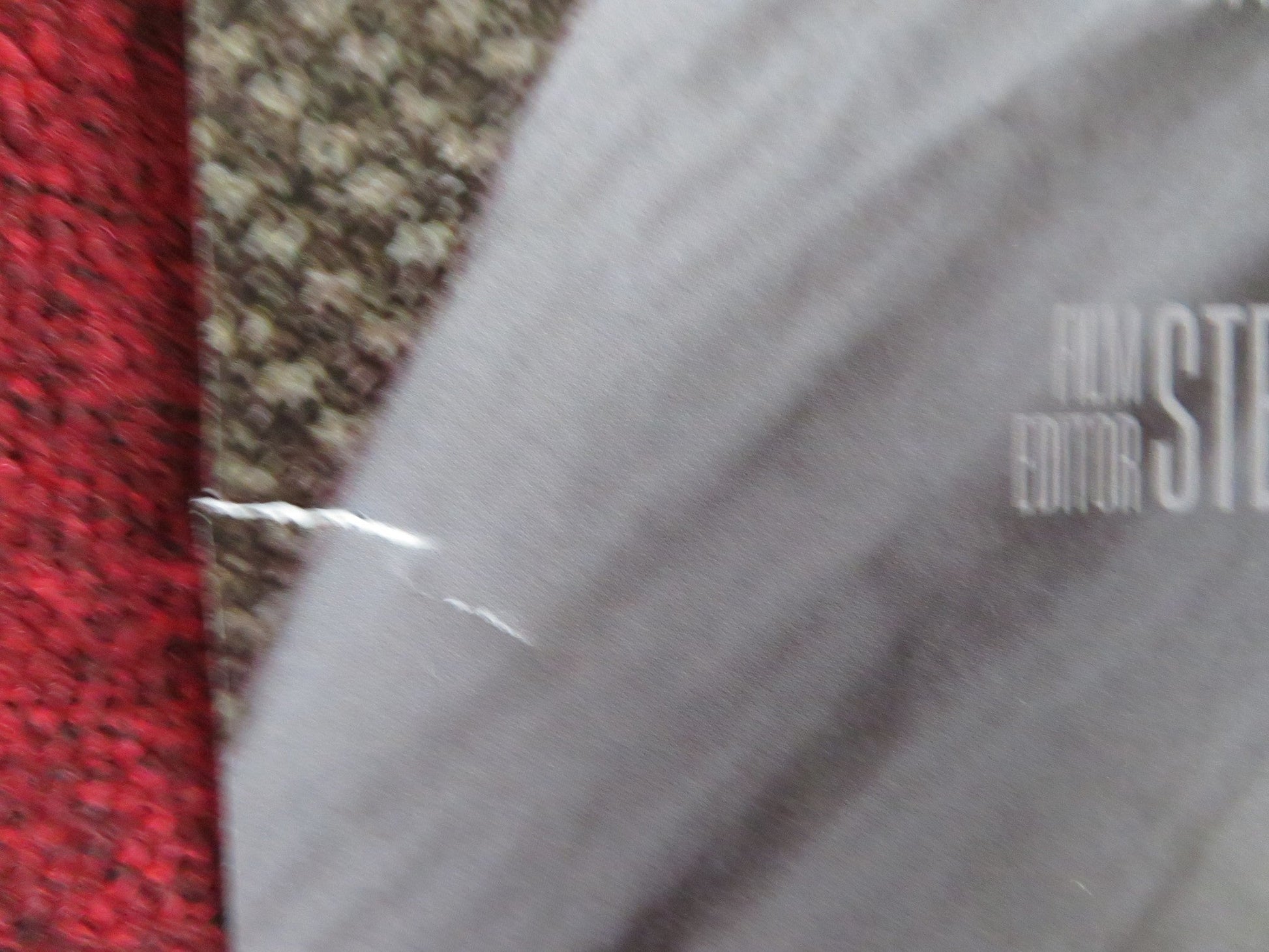 LOVE & OTHER DRUGS - A US ONE SHEET ROLLED POSTER J. GYLLENHAAL A. HATHAWAY 2010 Rendezvous Cinema Movie posters