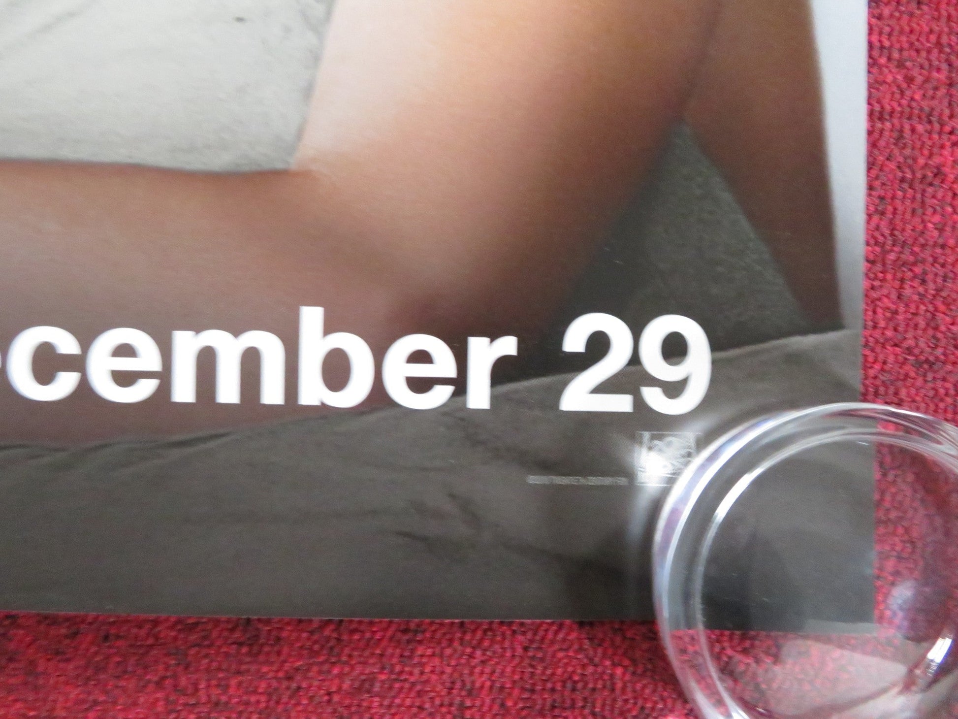 LOVE & OTHER DRUGS - B US ONE SHEET ROLLED POSTER JAKE GYLLENHAAL 2010 Rendezvous Cinema Movie posters