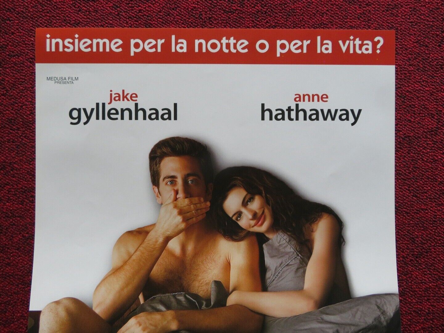 LOVE & OTHER DRUGS ITALIAN LOCANDINA (27"x12.5") POSTER JAKE GYLLENHAAL 2010 - Rendezvous Cinema