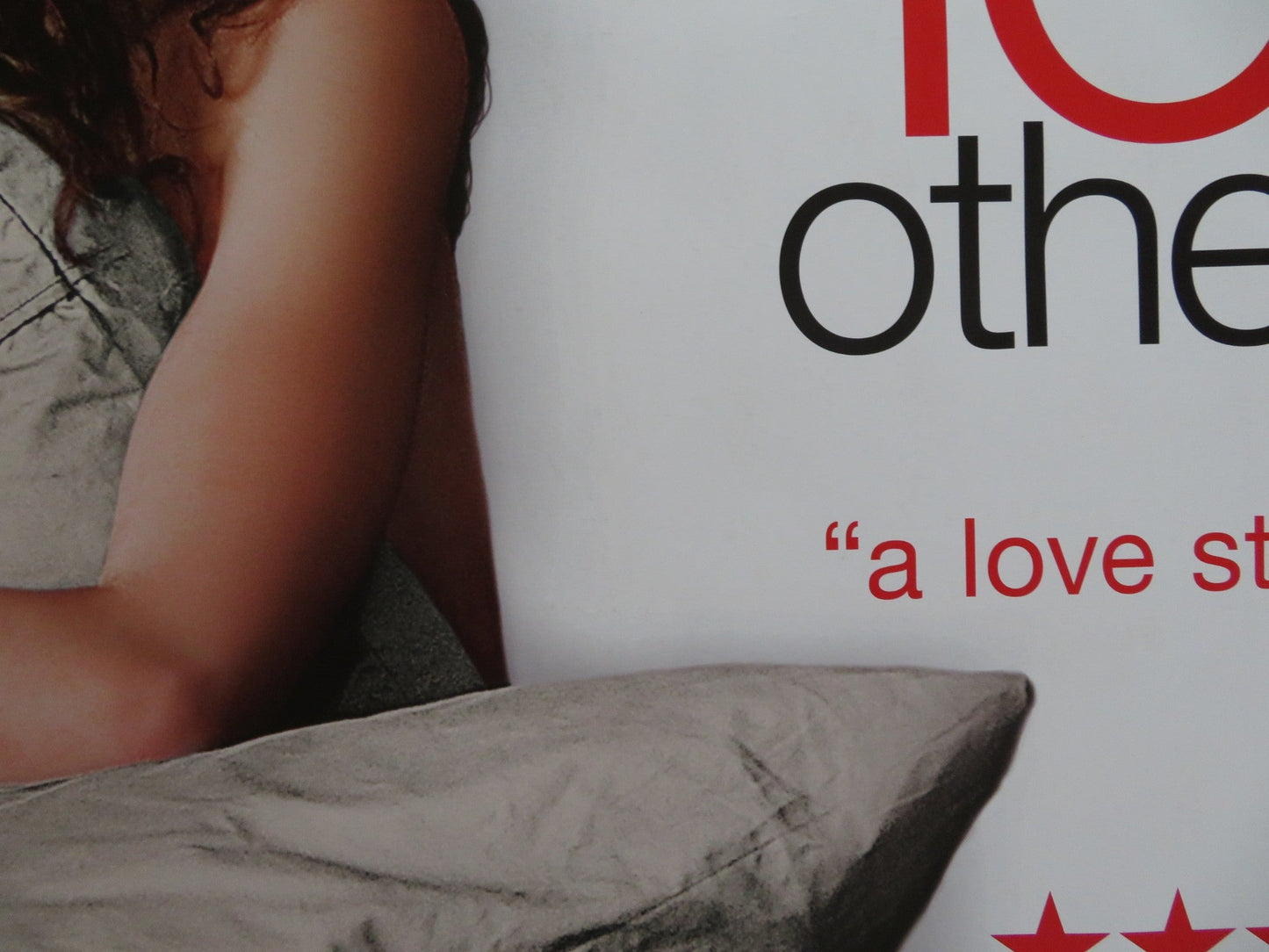 LOVE & OTHER DRUGS UK QUAD (30"x 40") ROLLED POSTER JAKE GYLLENHAAL 2010 Rendezvous Cinema Movie posters