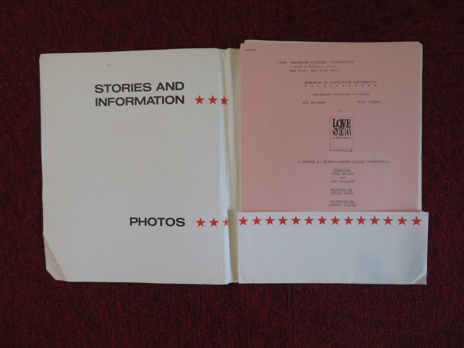 LOVE STORY PRESSKIT PARAMOUNT PICTURES ALI MACGRAW RYAN O'NEAL 1970 Rendezvous Cinema Movie posters