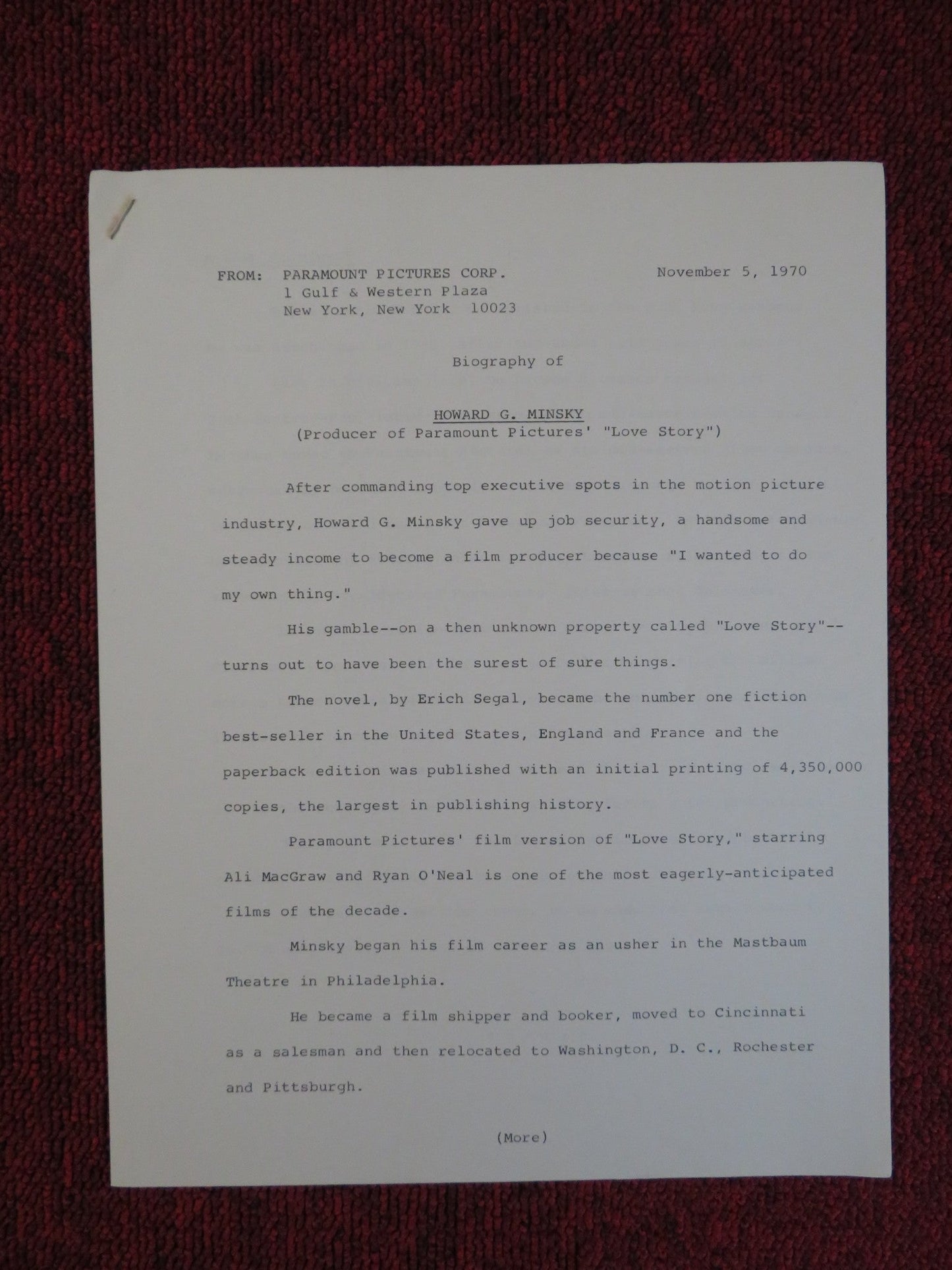 LOVE STORY PRESSKIT PARAMOUNT PICTURES ALI MACGRAW RYAN O'NEAL 1970 Rendezvous Cinema Movie posters