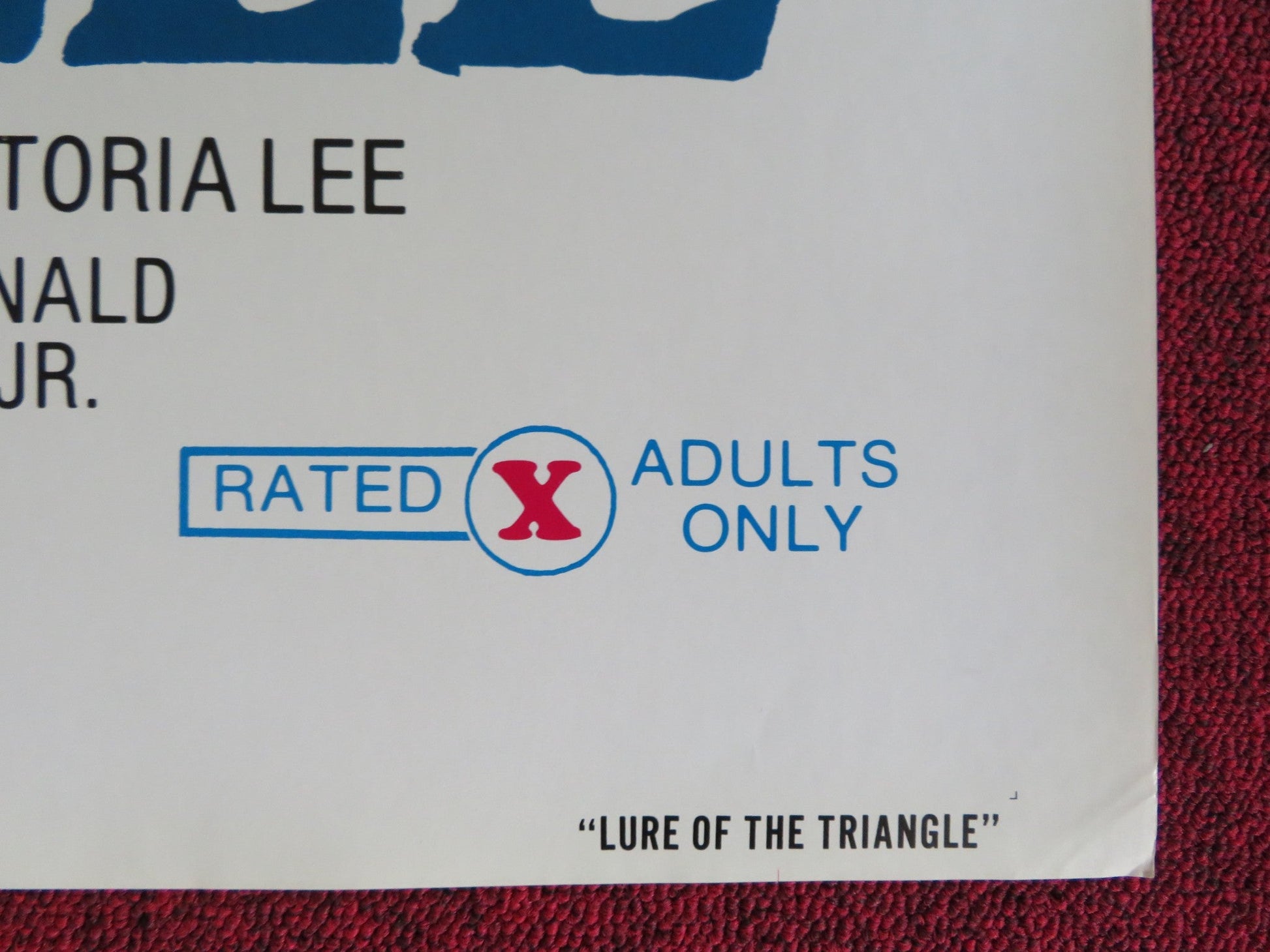 LURE OF THE TRIANGLE US TRI FOLDED ONE SHEET ROLLED POSTER PATRICIA RIVERS 1977 Rendezvous Cinema Movie posters