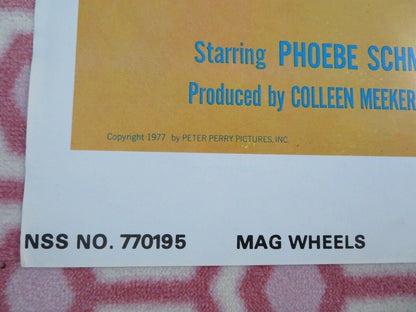 MAG WHEELS US ONE SHEET POSTER PHOEBE SCHMIDT STEVEN ROSE BETHEL 1977 Movie posters