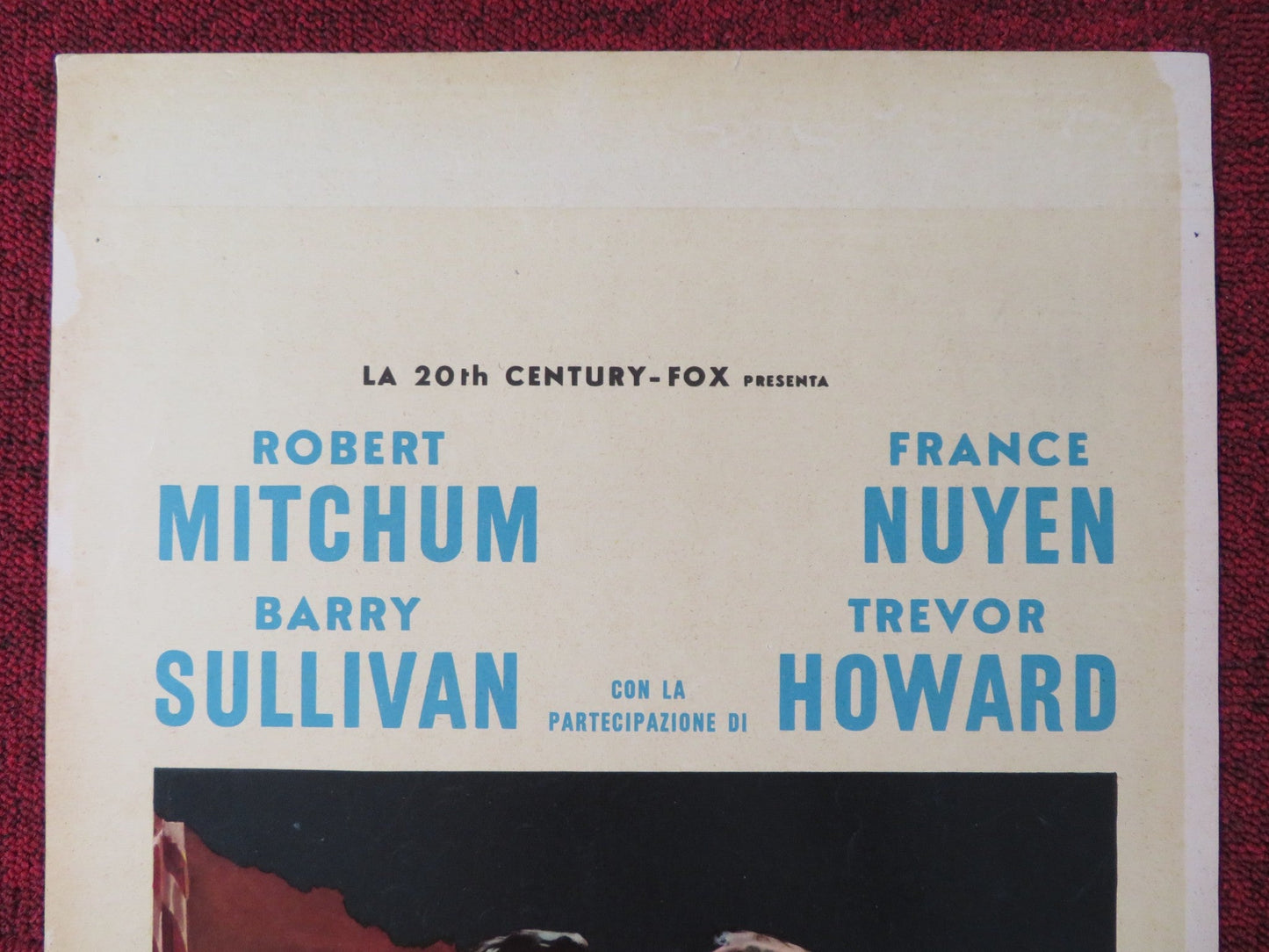 MAN IN THE MIDDLE ITALIAN LOCANDINA POSTER ROBERT MITCHUM FRANCE NUYEN 1964 Rendezvous Cinema Movie posters