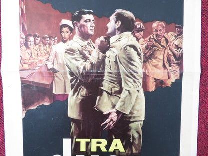 MAN IN THE MIDDLE ITALIAN LOCANDINA POSTER ROBERT MITCHUM FRANCE NUYEN 1964 Rendezvous Cinema Movie posters