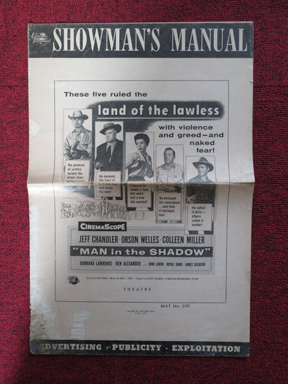 MAN IN THE SHADOW - PRESSBOOK UNCUT UNIVERSAL INTERNATIONAL CHANDLER WELLES 1957 Rendezvous Cinema Movie posters