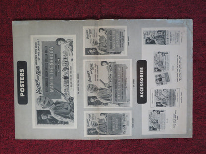 MAN IN THE SHADOW - PRESSBOOK UNCUT UNIVERSAL INTERNATIONAL CHANDLER WELLES 1957 Rendezvous Cinema Movie posters
