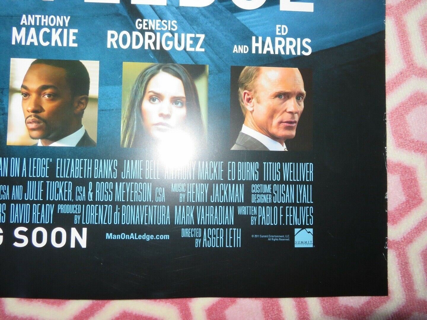 MAN ON A LEDGE US ONE SHEET ROLLED POSTER ED HARRIS SAM WORTHINGTON 2012 Movie posters