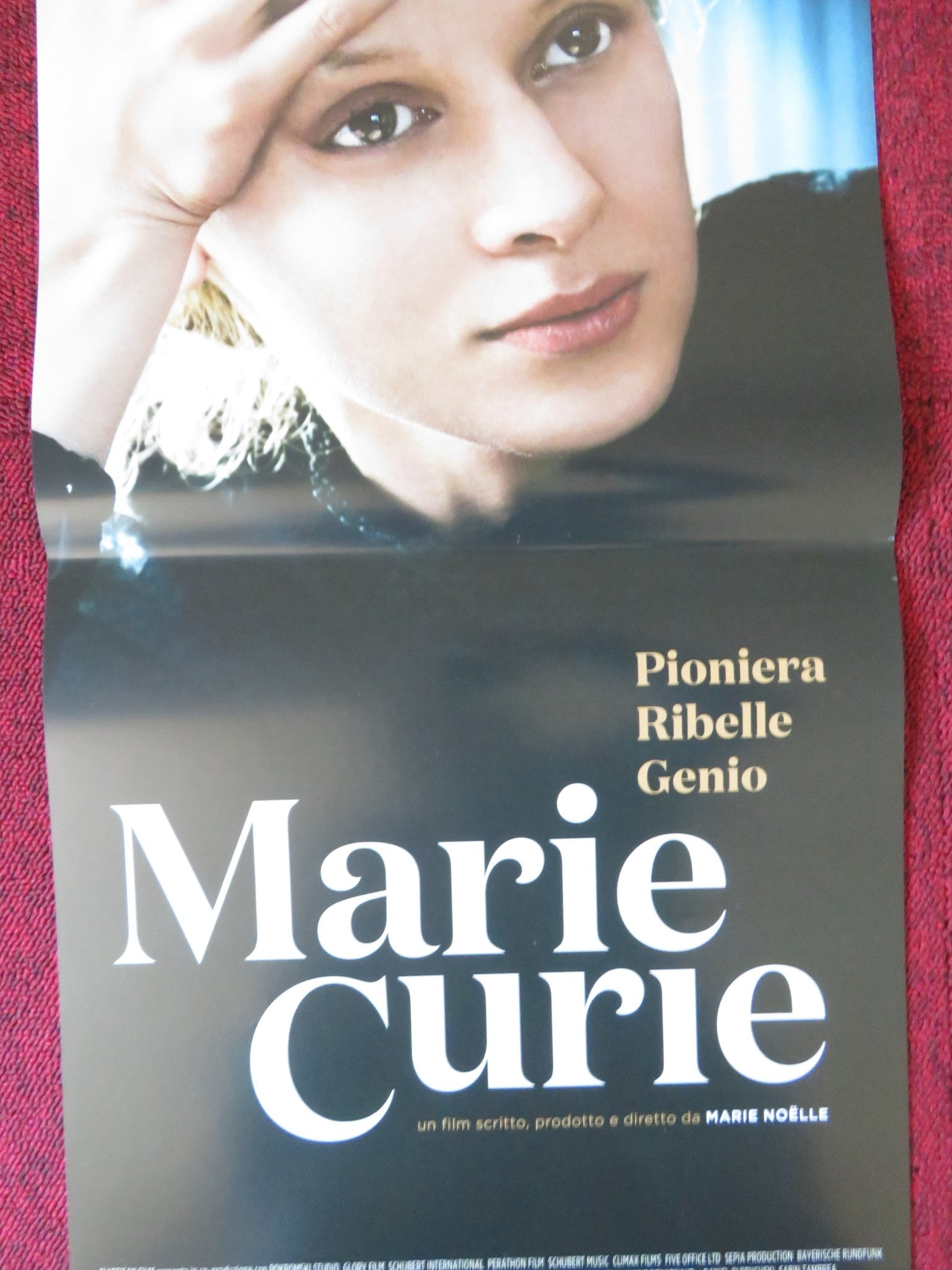 MARIE CURIE: THE COURAGE OF KNOWLEDGE ITALIAN LOCANDINA POSTER K. GRUSZKA 2016 Rendezvous Cinema Movie posters