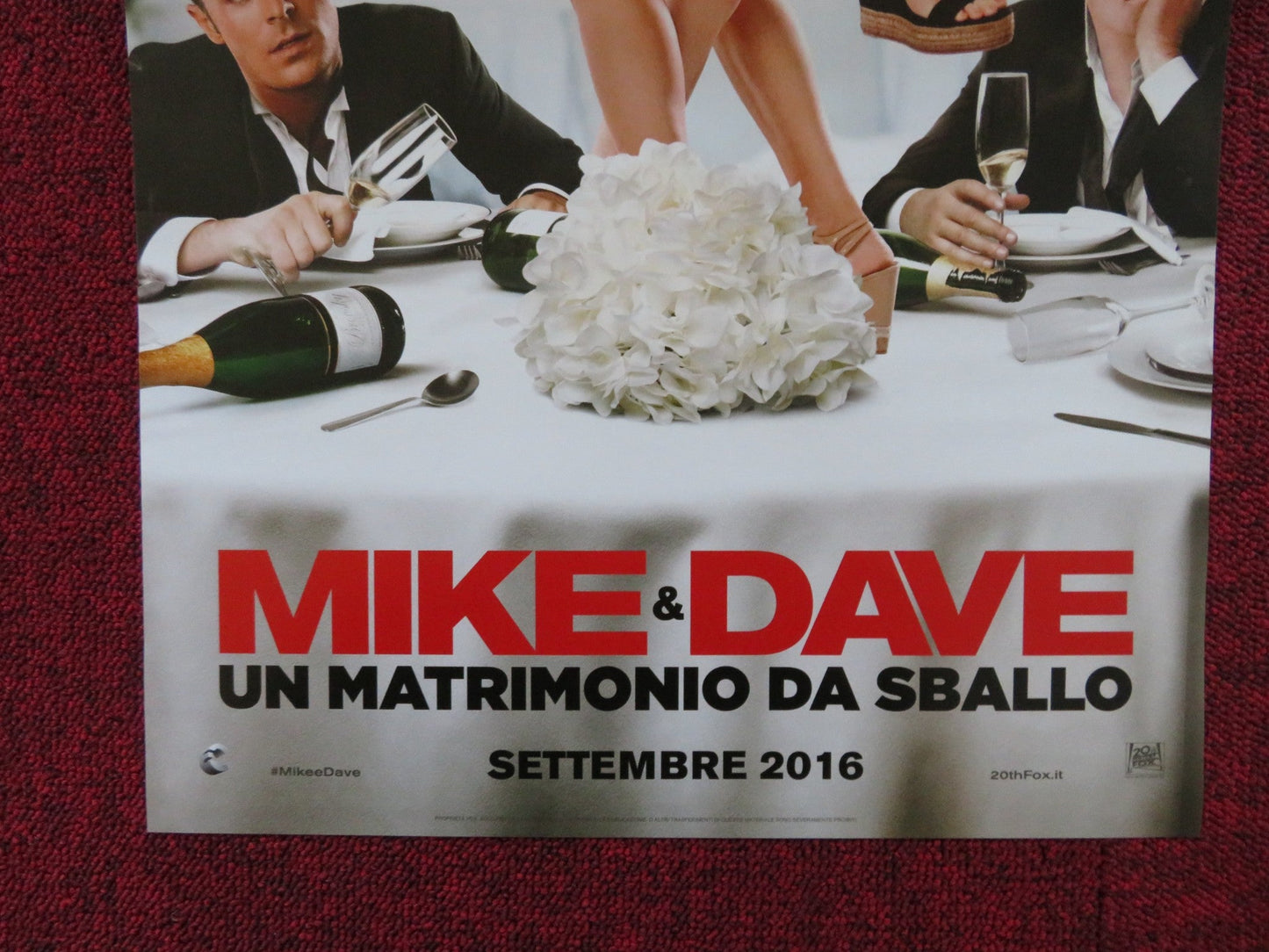 MIKE AND DAVE NEED WEDDING DATES ITALIAN LOCANDINA POSTER ZAC EFRON 2016 Rendezvous Cinema Movie posters