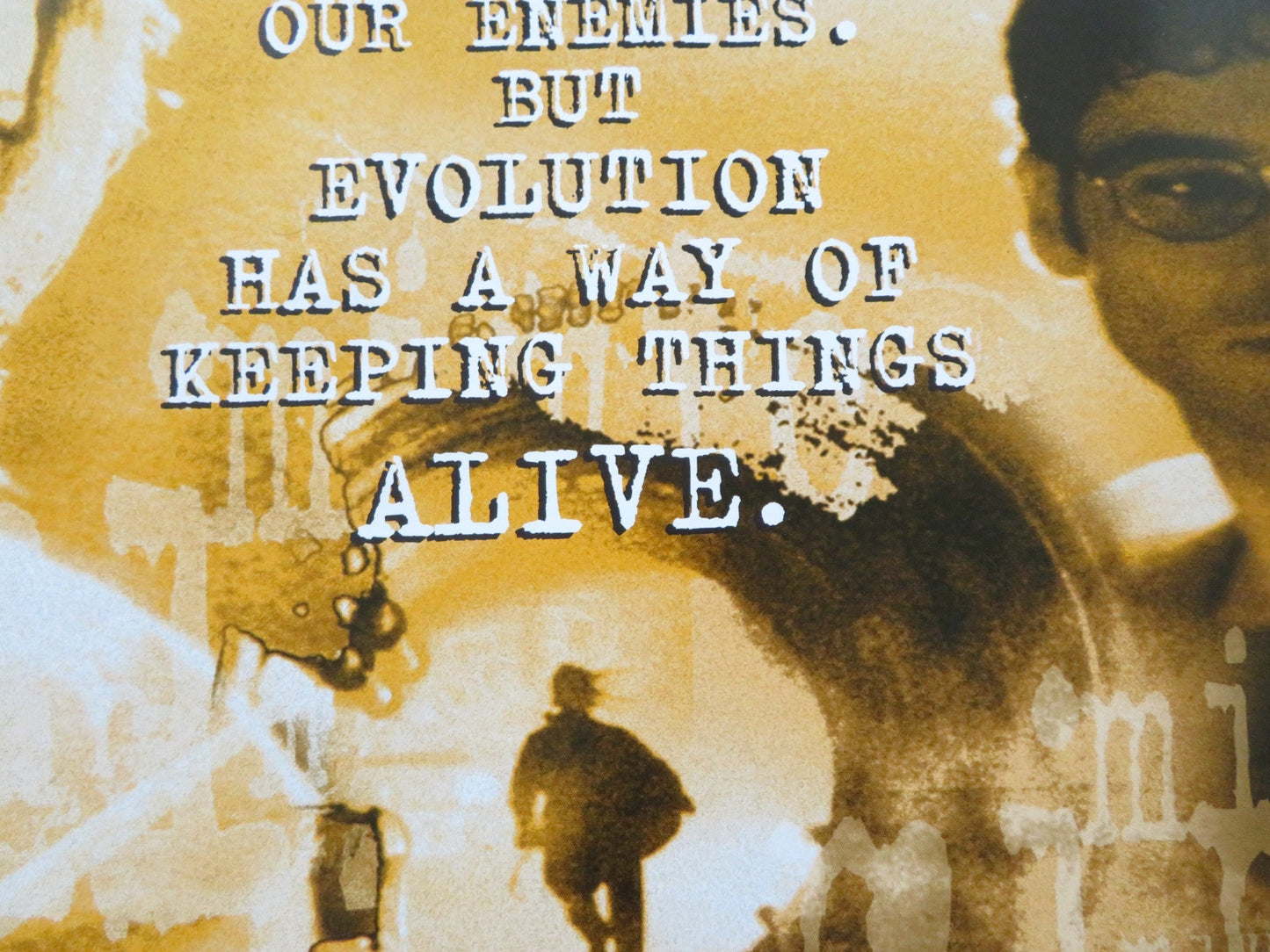 MIMIC UK QUAD (30"x 40") ROLLED POSTER JEREMY NORTHAM MIRA SORVINO 1997 Rendezvous Cinema Movie posters