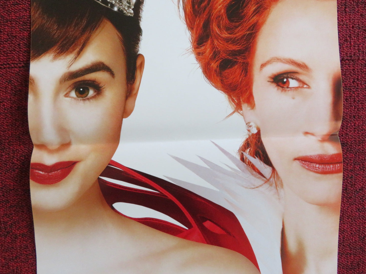 MIRROR MIRROR ITALIAN LOCANDINA POSTER JULIA ROBERTS LILY COLLINS 2012 Rendezvous Cinema Movie posters