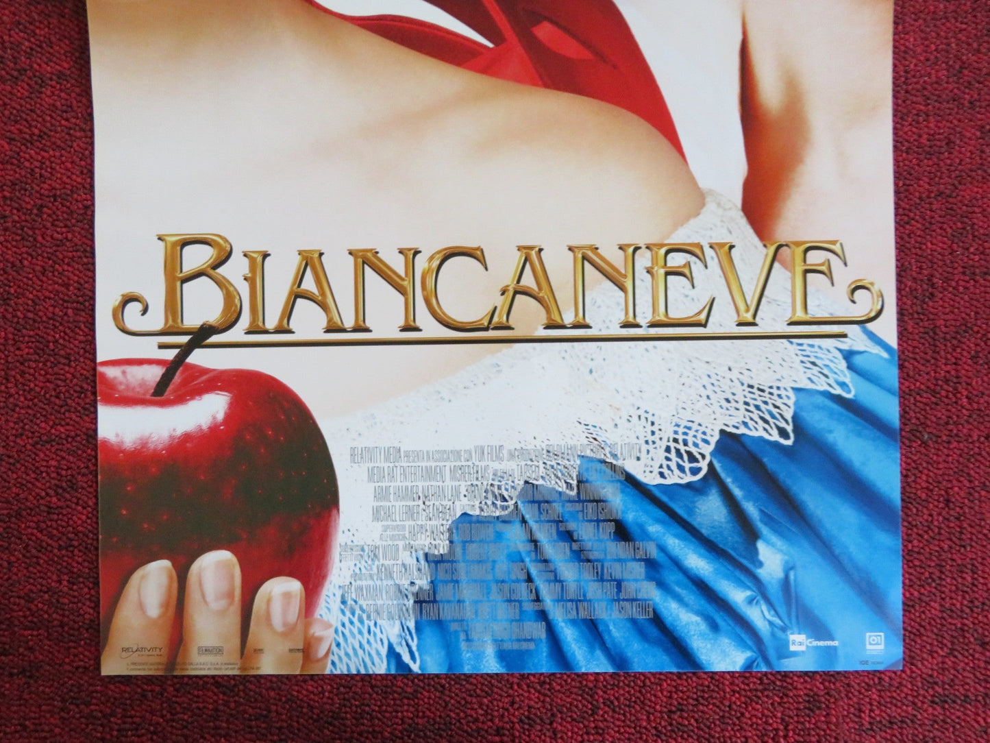 MIRROR MIRROR ITALIAN LOCANDINA POSTER JULIA ROBERTS LILY COLLINS 2012 Rendezvous Cinema Movie posters