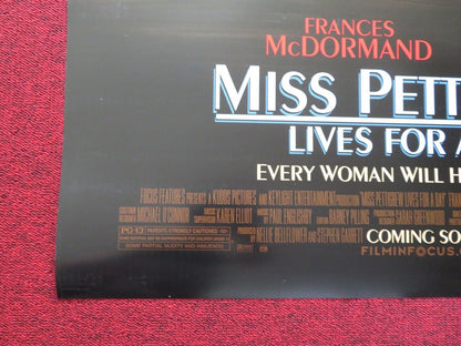 MISS PETTIGREW LIVES FOR A DAY US ONE SHEET ROLLED POSTER FRANCES MCDORMAND 2008 Movie posters