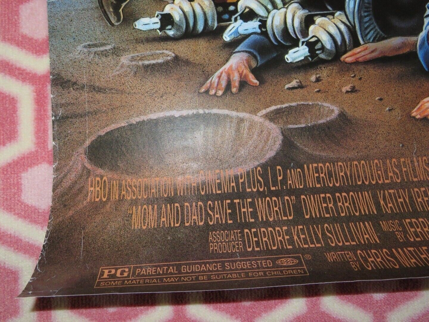 MOM AND DAD SAVE THE WORLD ONE SHEET ROLLED POSTER TERI GARR ERIC IDLE 1992 Movie posters