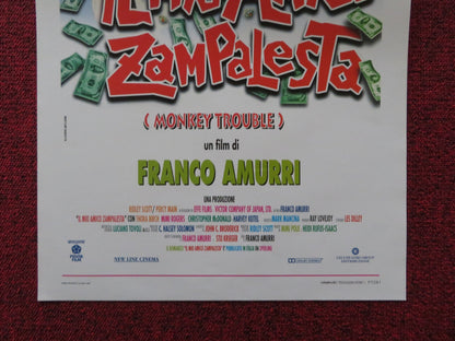 MONKEY TROUBLE ITALIAN LOCANDINA POSTER THORA BIRCH HARVEY KEITEL 1994 Rendezvous Cinema Movie posters