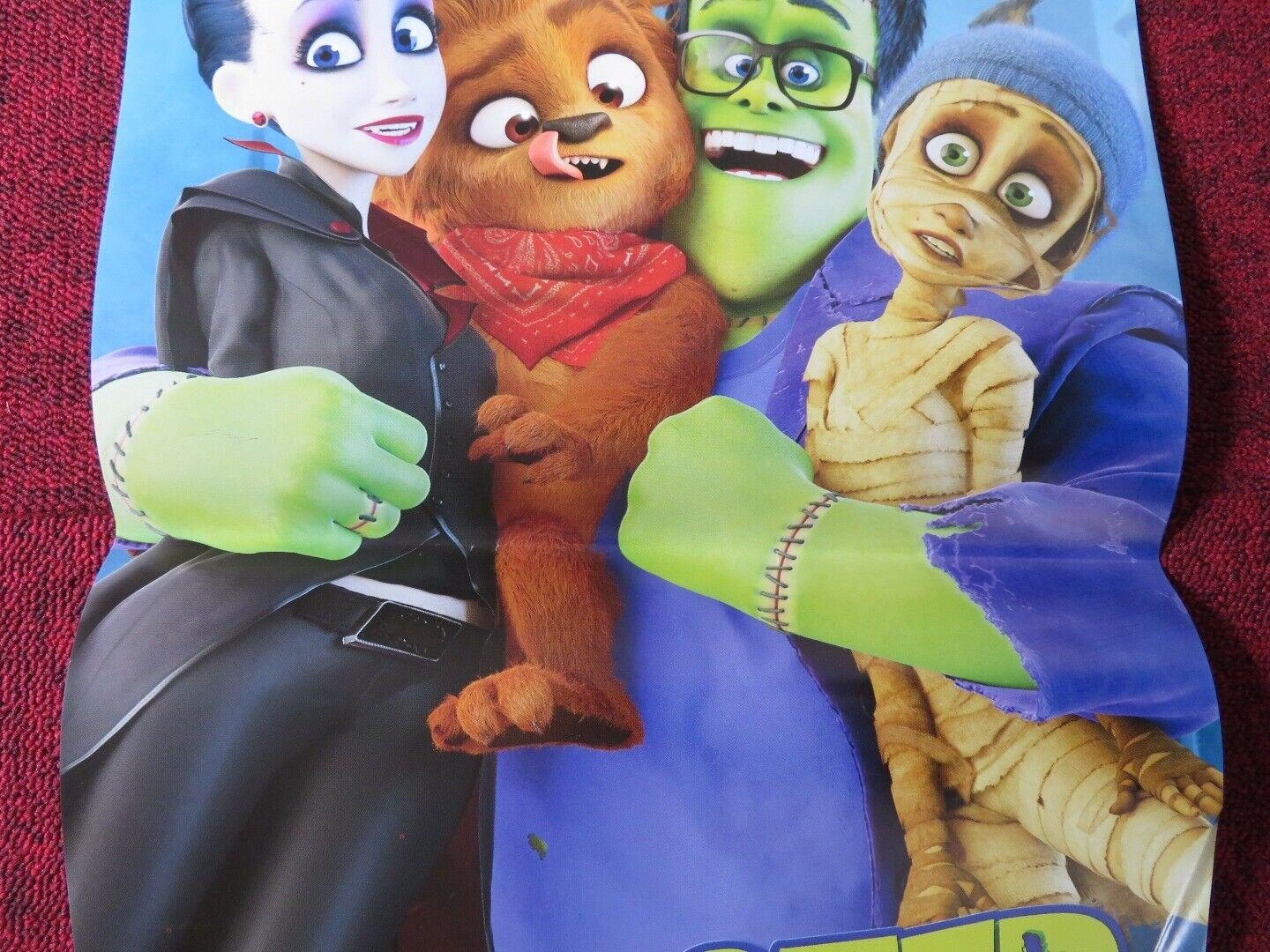 MONSTER FAMILY ITALIAN LOCANDINA (26.5"x12.5") POSTER EMILY WATSON 2017 Movie posters