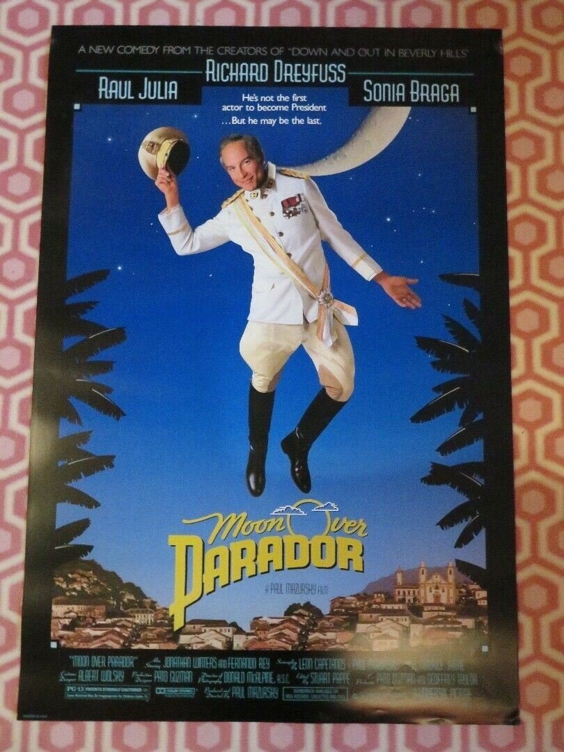 MOON OVER PARADOR US ONE SHEET ROLLED POSTER RICHARD DREYFUSS 1988 Movie posters