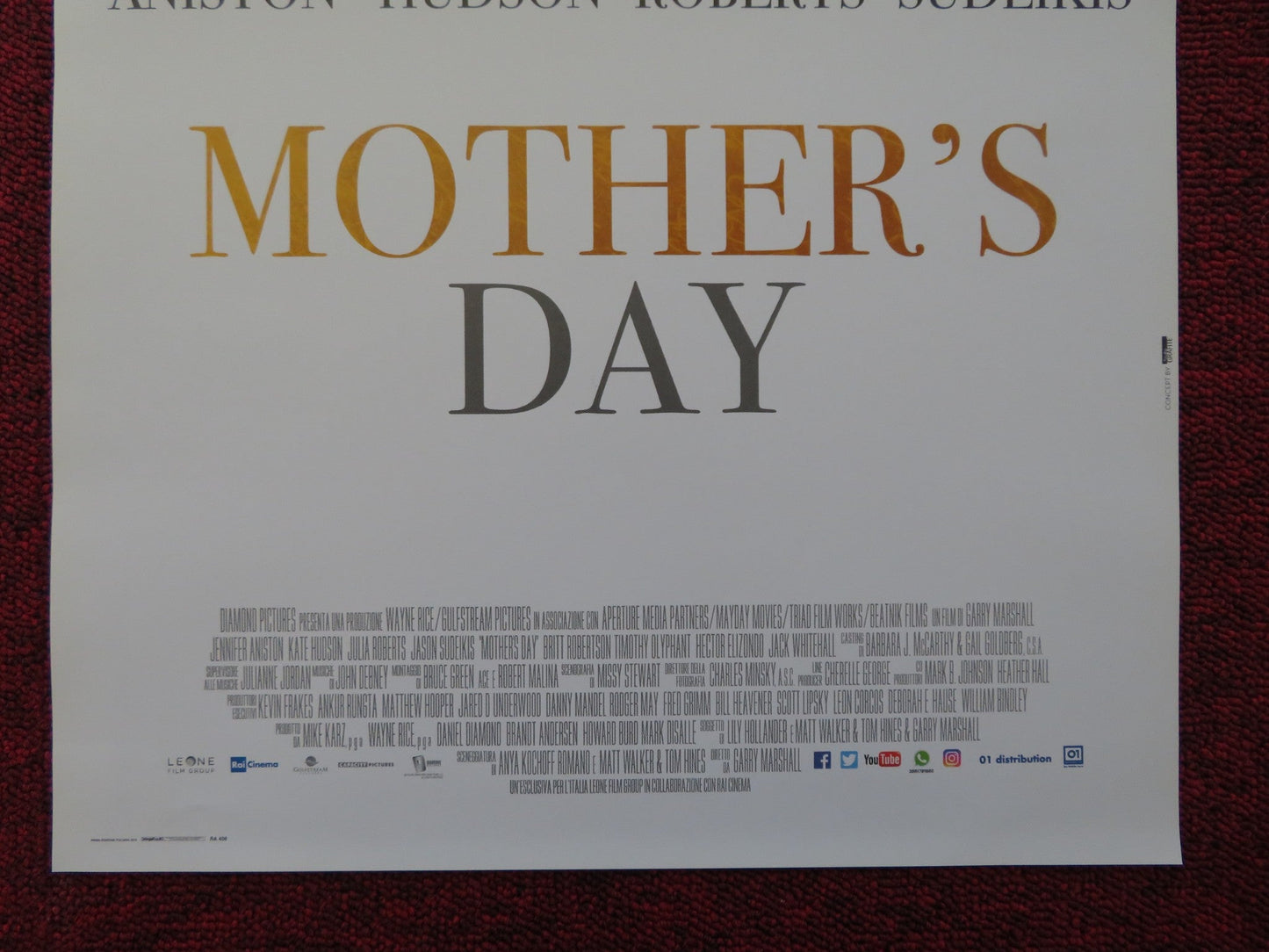 MOTHER'S DAY ITALIAN LOCANDINA POSTER JENNIFER ANISTON KATE HUDSON 2016 Rendezvous Cinema Movie posters