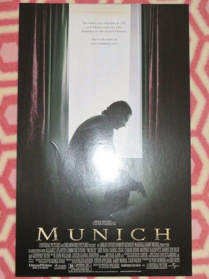 MUNICH US MINI (11.5"x 17") POSTER ERIC BANA DANIEL CRAIG SPIELBERG 2005 Movie posters