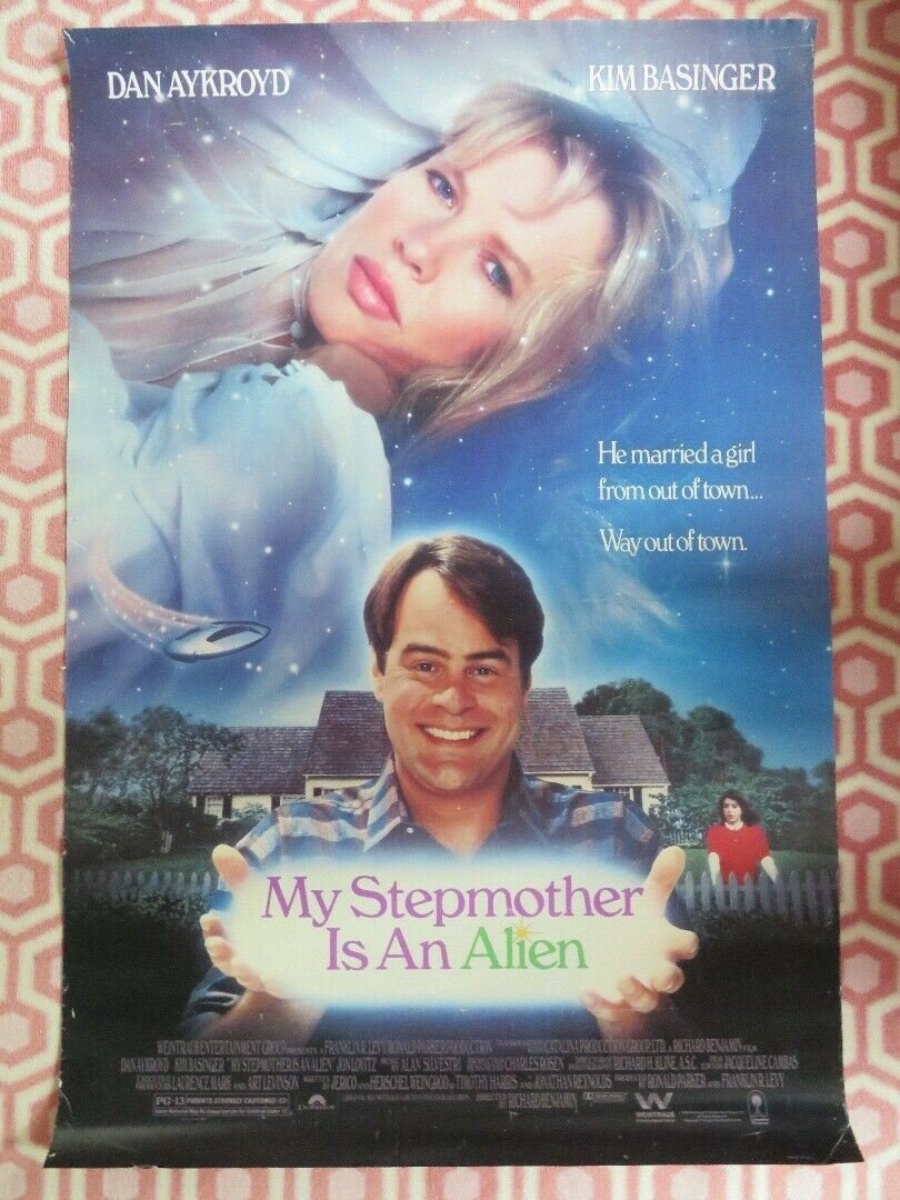 MY STEPMOTHER IS AN ALIEN ONE SHEET ROLLED POSTER DAN AYKROYD KIM BASINGER 1988 Movie posters