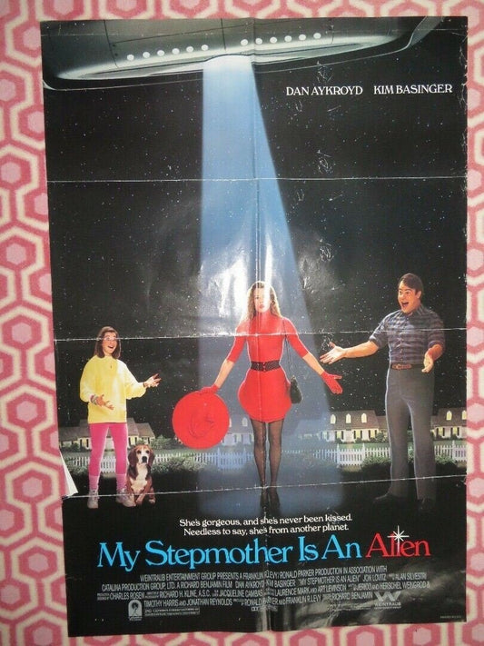 MY STEPMOTHER IS AN ALIEN US ONE SHEET POSTER DAN AYKROD KIM BASINGER Movie posters