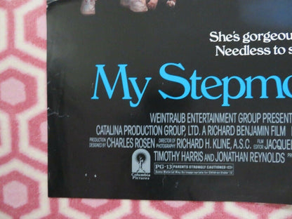 MY STEPMOTHER IS AN ALIEN US ONE SHEET POSTER DAN AYKROD KIM BASINGER Movie posters