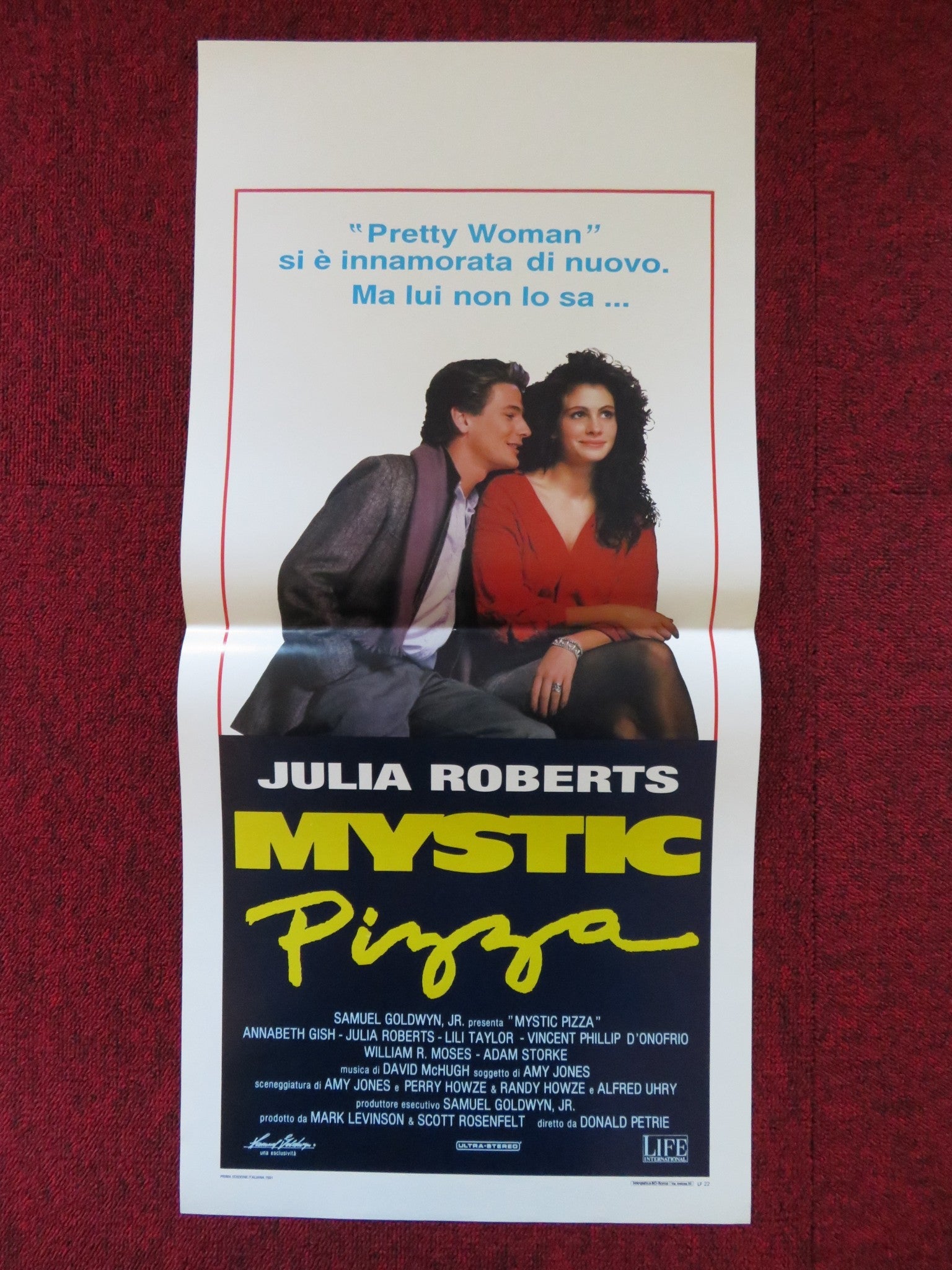 MYSTIC PIZZA ITALIAN LOCANDINA POSTER JULIA ROBERTS LILI TAYLOR 1991 Rendezvous Cinema Movie posters
