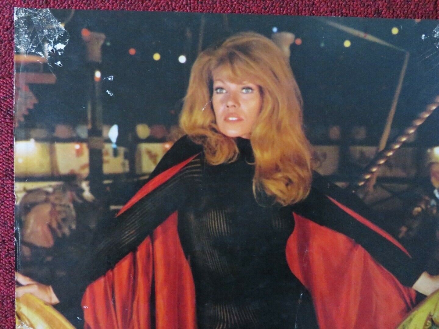 NEL BUIO NON TI VEDO MA TI SENTO - A ITALIAN FOTOBUSTA POSTER SANDRA JULLIEN Movie posters