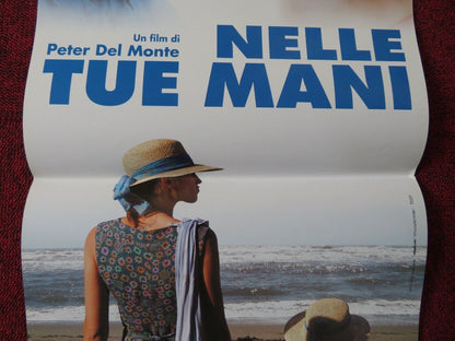 NELLE TUE MANI ITALIAN LOCANDINA (26.5"x12.5") POSTER KASIA SMUTNIAK 2007 Movie posters