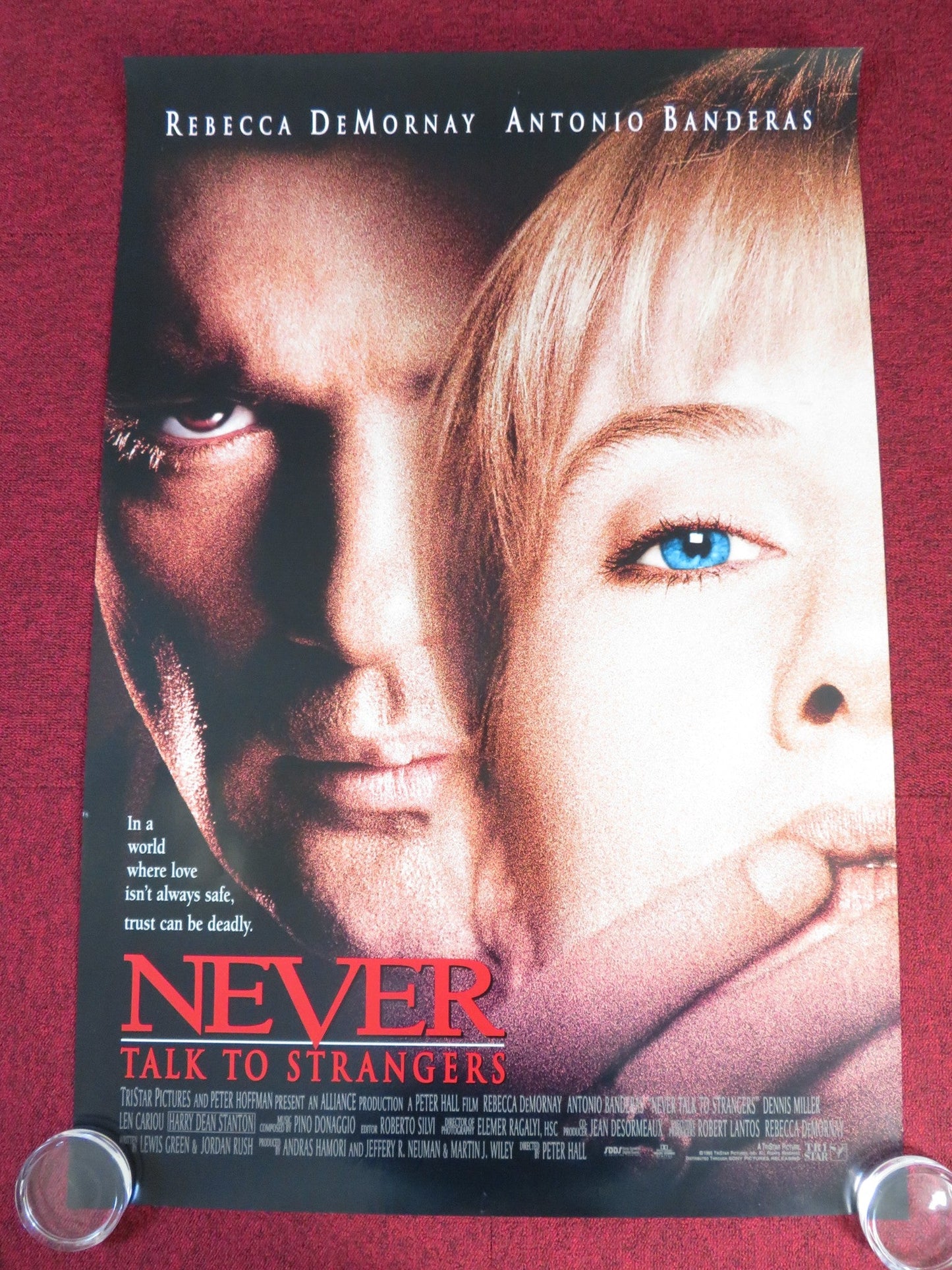 NEVER TALK TO STRANGERS US ONE SHEET ROLLED POSTER REBECCA DE MORNAY 1995 Rendezvous Cinema Movie posters